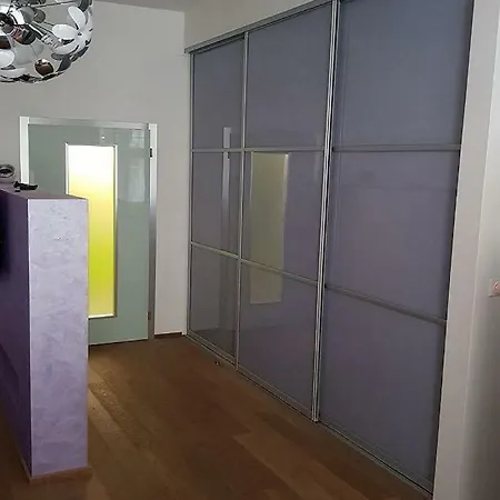 公寓 Brand New Family Apt. Center/metro Top Location