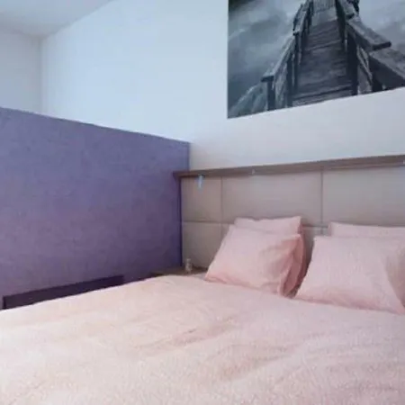 Brand New Family Apt. Center/metro Top Location * 布拉格